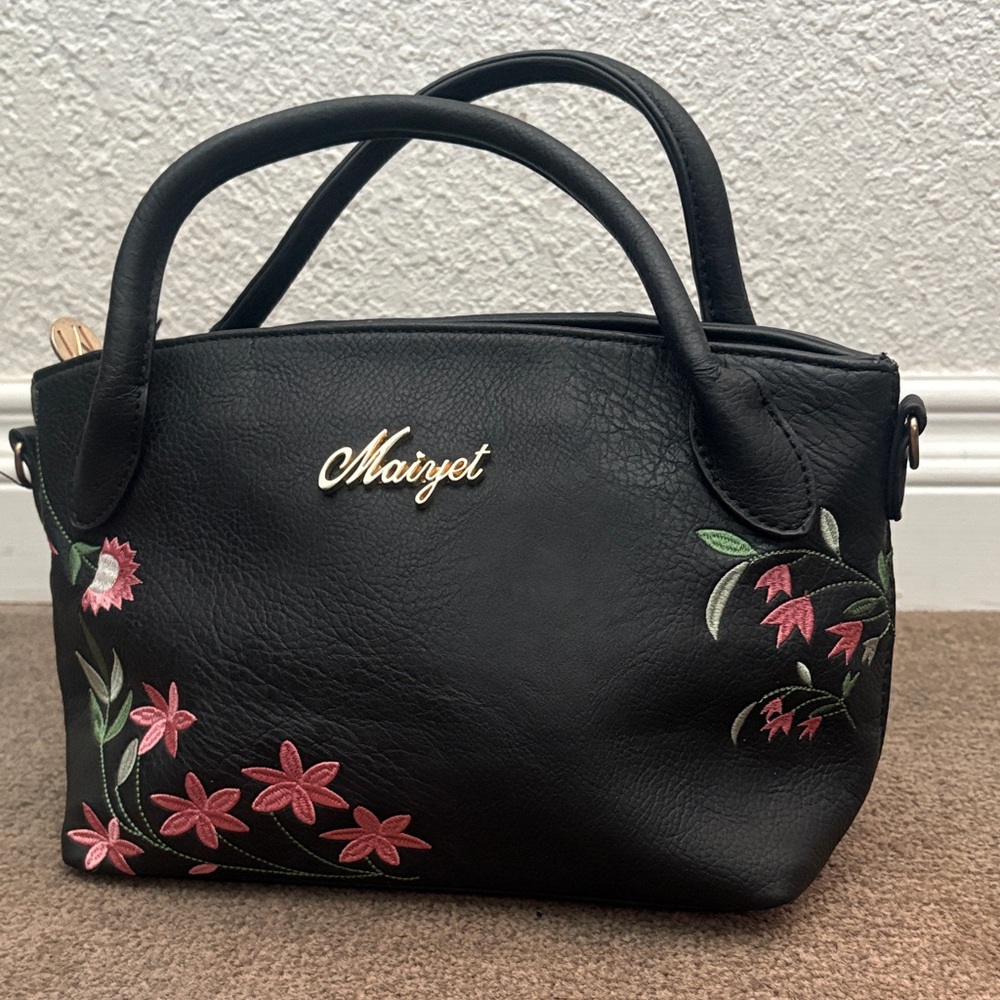 Black Floral Embroidered Women's Bag